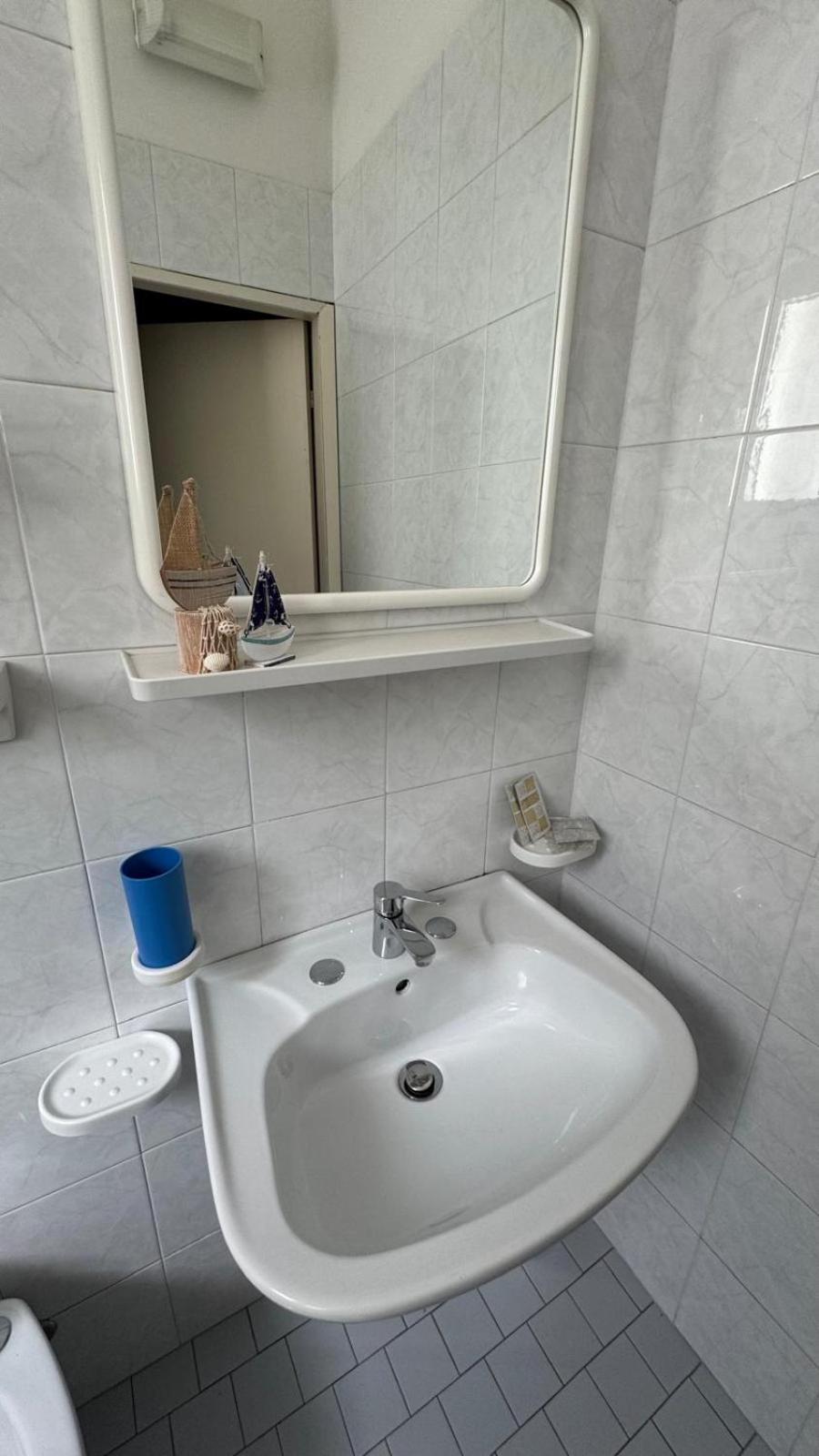 Hotel Oltremar B&B カットーリカ エクステリア 写真