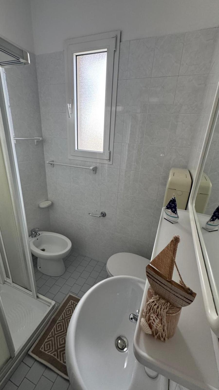 Hotel Oltremar B&B カットーリカ エクステリア 写真