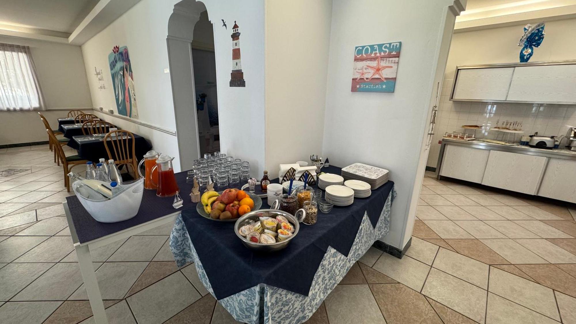 Hotel Oltremar B&B カットーリカ エクステリア 写真